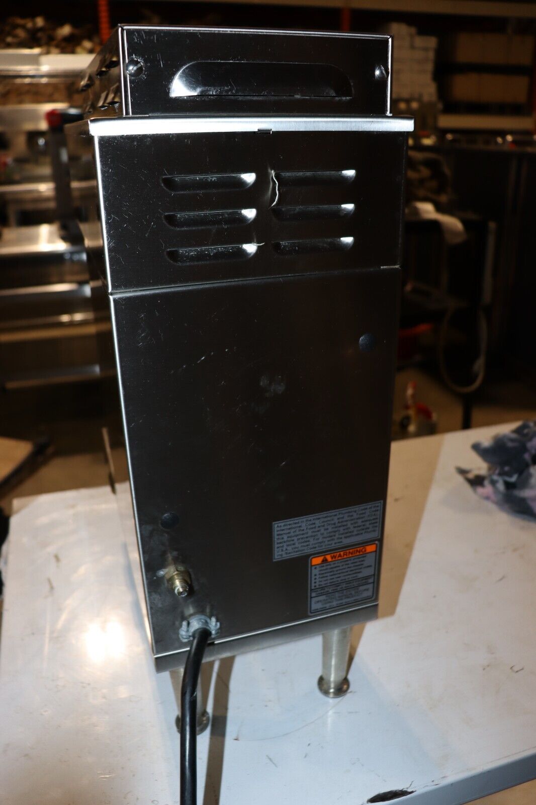 Bunn Axiom 35-2 220V Coffee Maker, 38700.0095, 120/208-240V, #1, (Dunkin Donuts)