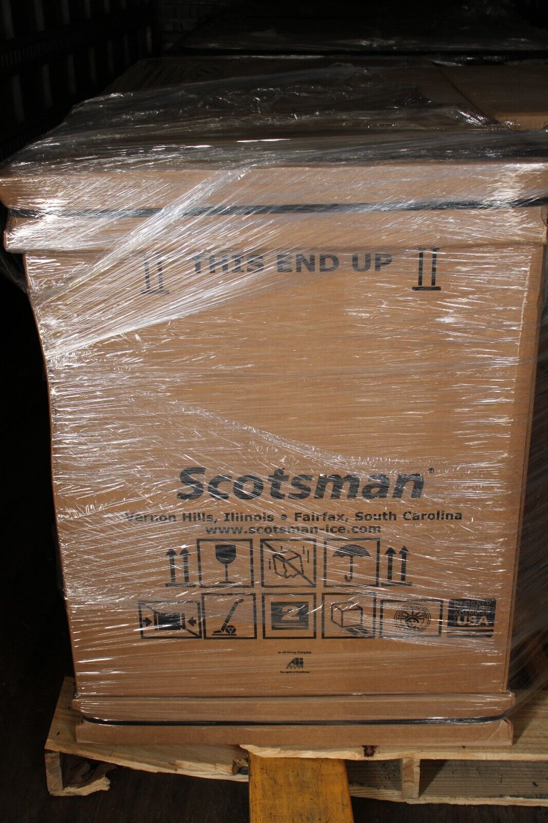 Scotsman Stainless Steel CU50GA-1C Air Cooled Undercounter Full Size Cube Ice Machine