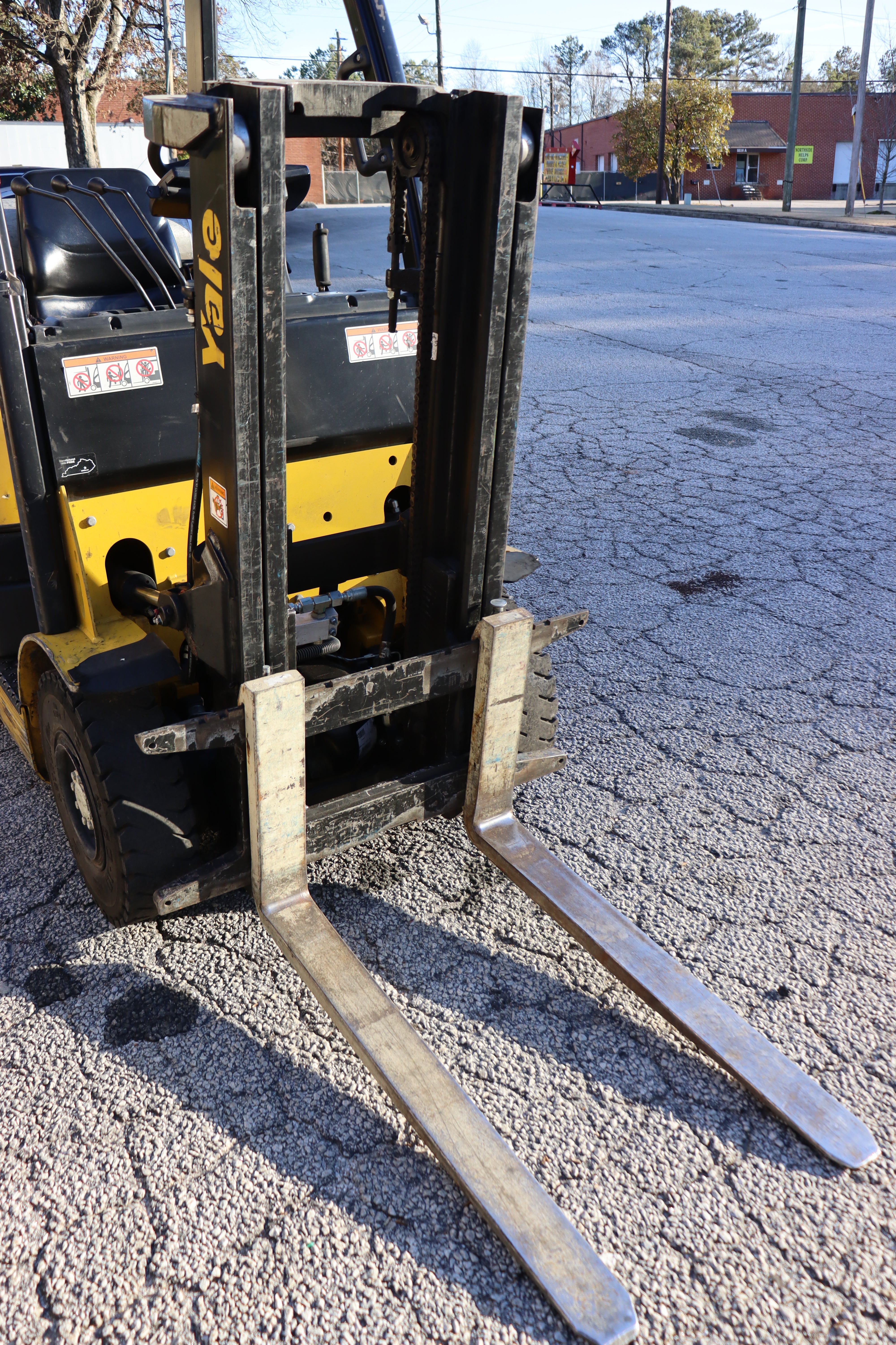 YALE GCP030 FORKLIFT