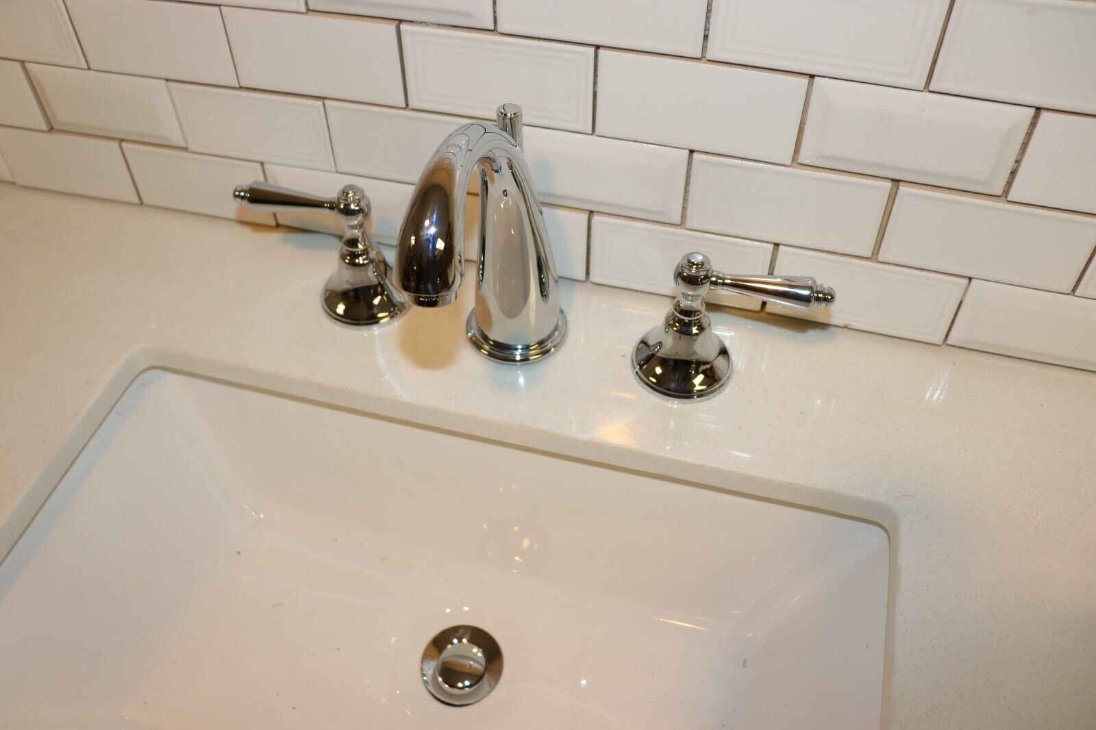 Bathroom Faucet Widepsread 3 Hole Giagni with Drain